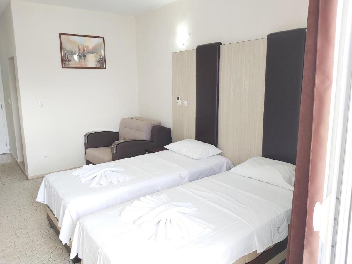 Hotel Zan Ulcinj Exteriör bild