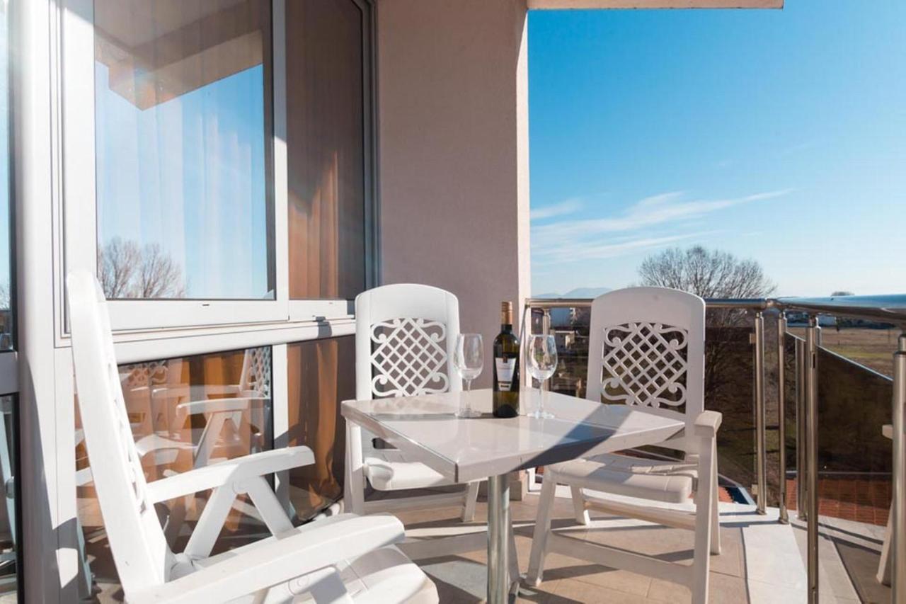 Hotel Zan Ulcinj Exteriör bild