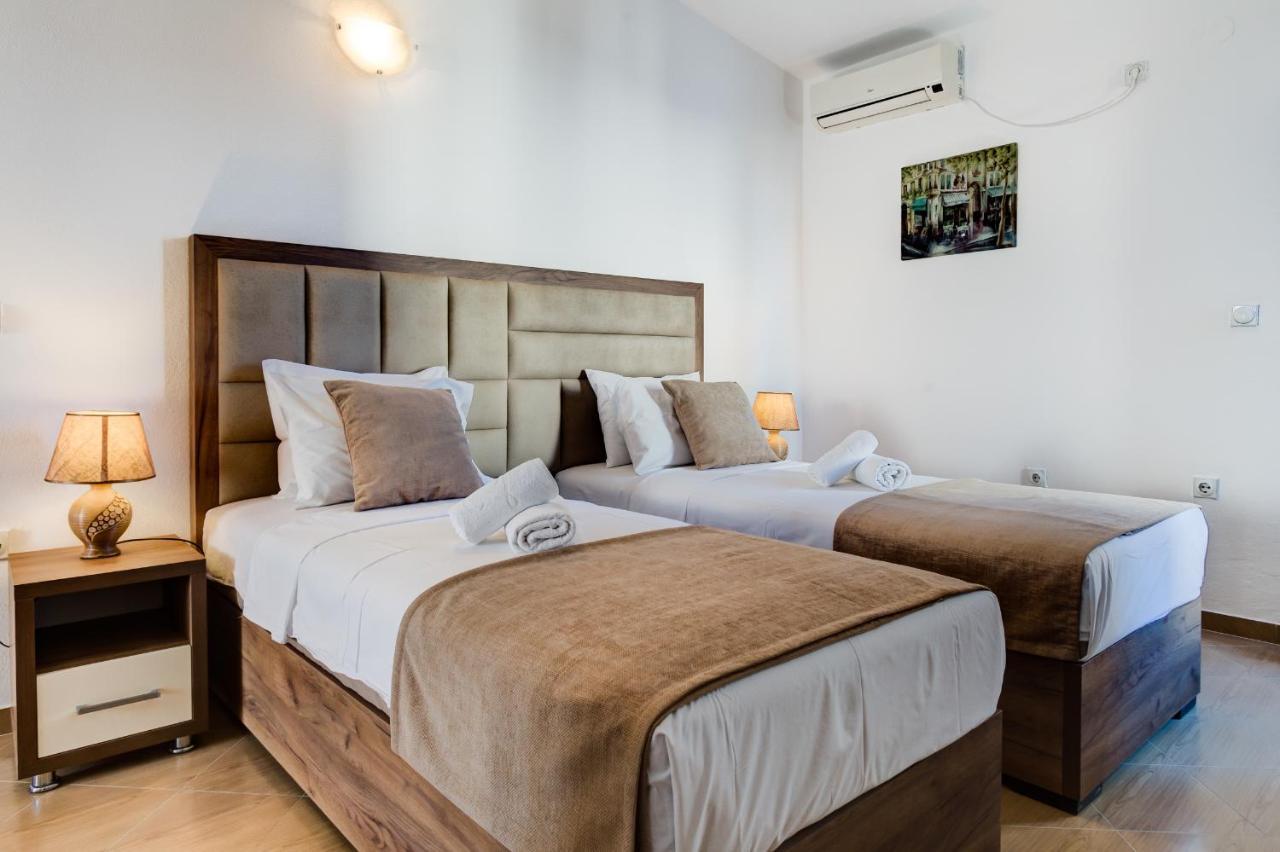 Hotel Zan Ulcinj Rum bild