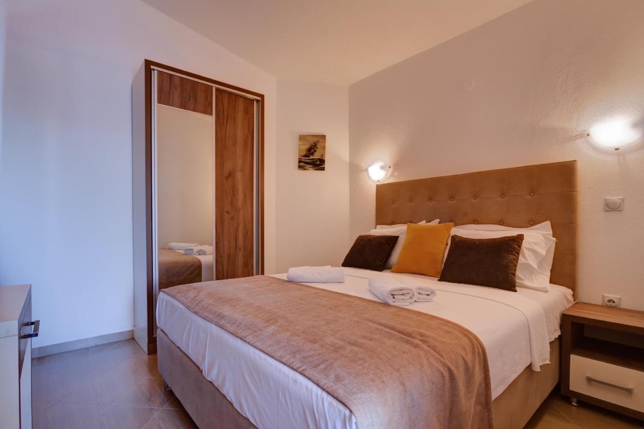 Hotel Zan Ulcinj Rum bild